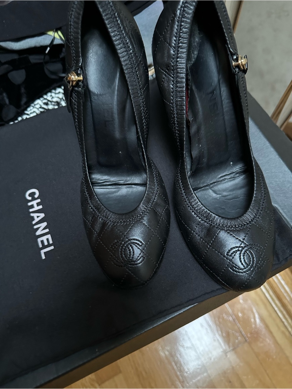 CHANEL Black Quilted Leather Mary Jane Pumps with CC Toe